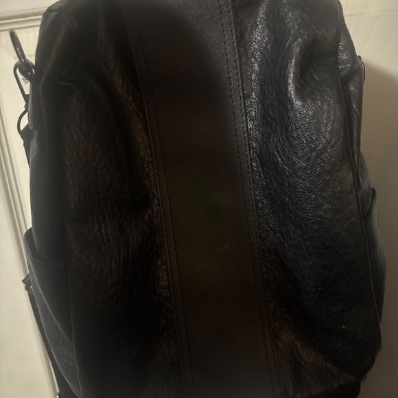 BEAUTY BUNDLE WITH LEATHER BACK PACK. You get it all! - Picture 3 of 3